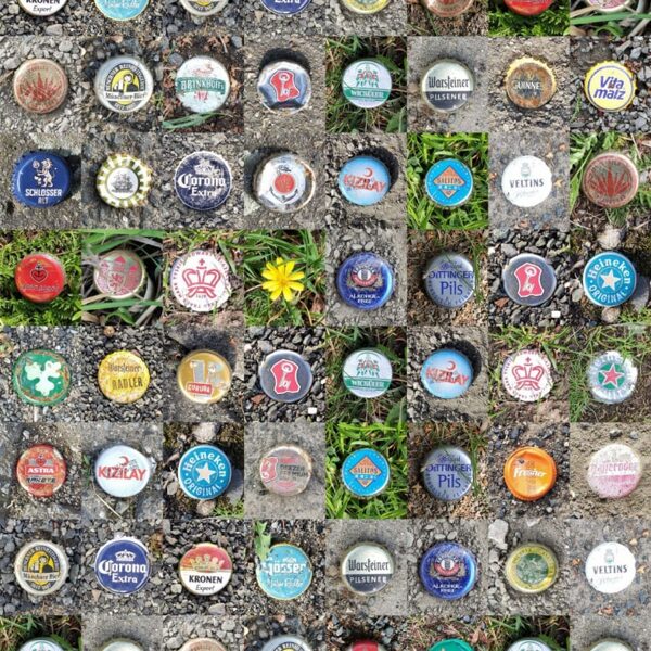 CROWN CAPS IN THE PARK